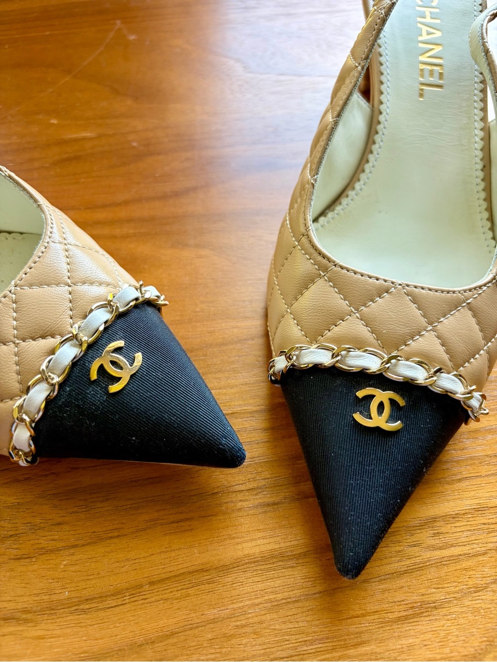 CHANEL Tan Quilted Slingback Mules with Black Pointed Toe & Gold CC - Picture 2 of 5